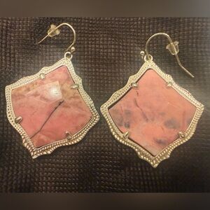 Kendra Scott Pink Aventurine and gold Earrings